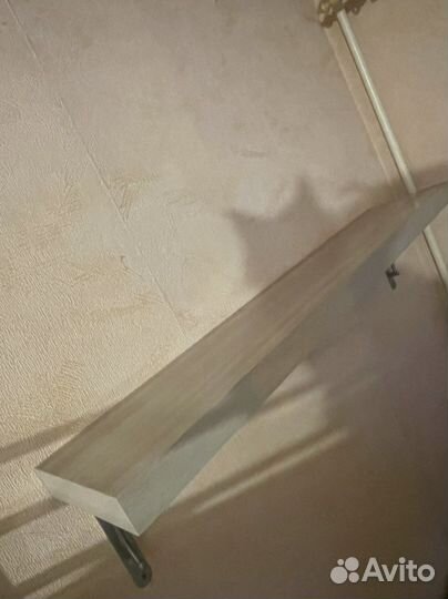 Полка настенная из массива