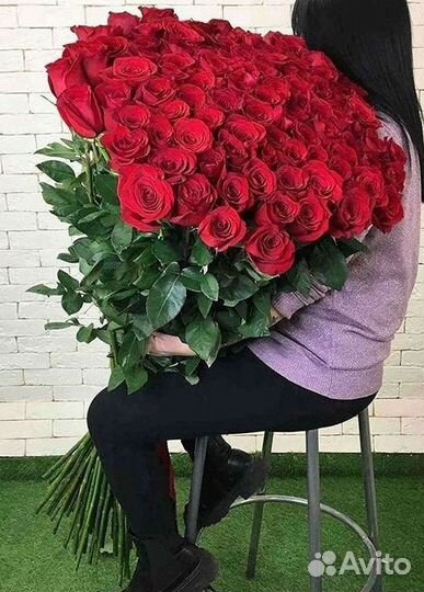 Метровые розы Доставка цветов