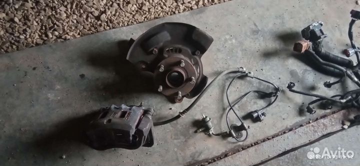 Subaru суппорт перед 294, ступица