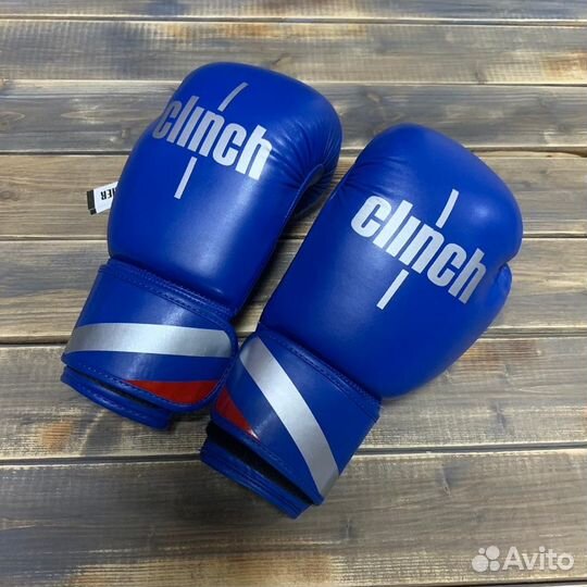 Боксерские перчатки