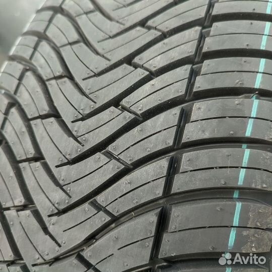 Triangle SeasonX TA01 215/45 R18 93V