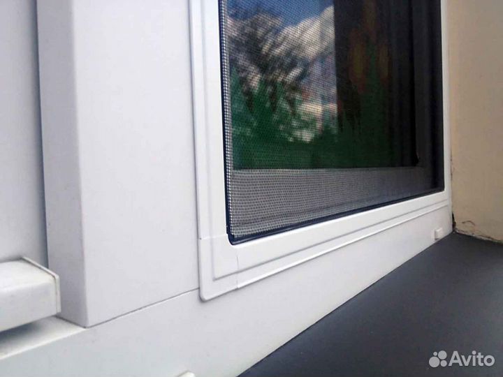 Москитная сетка Мур-мяу RAL7810