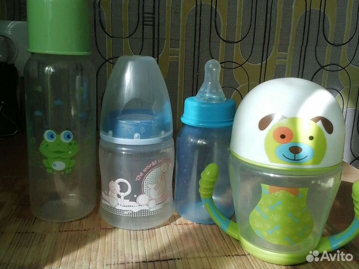 Бутылочки для кормления и Зонт детский