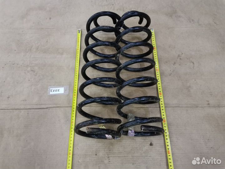 Пружина задняя