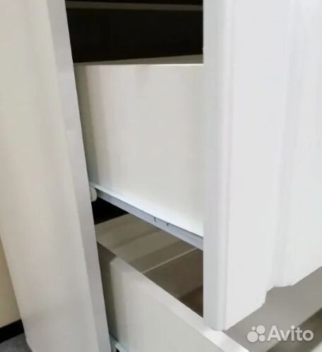 Комод белый