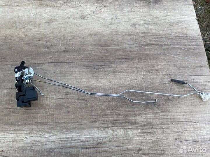 Замок двери задний правый Chevrolet Aveo T250