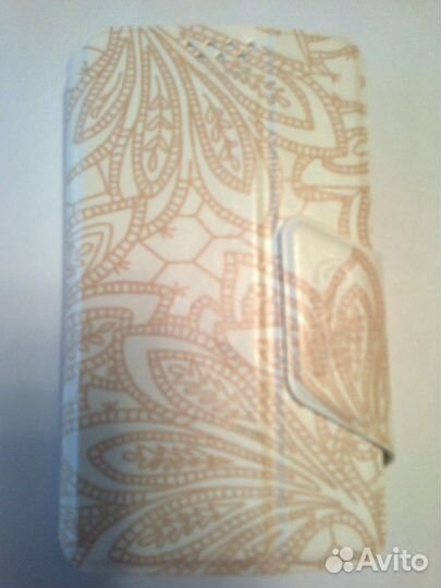 Универсальный чехол на телефон