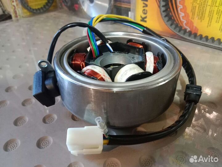 Генератор на мопед в сборе