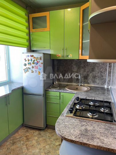 2-к. квартира, 46 м², 3/3 эт.