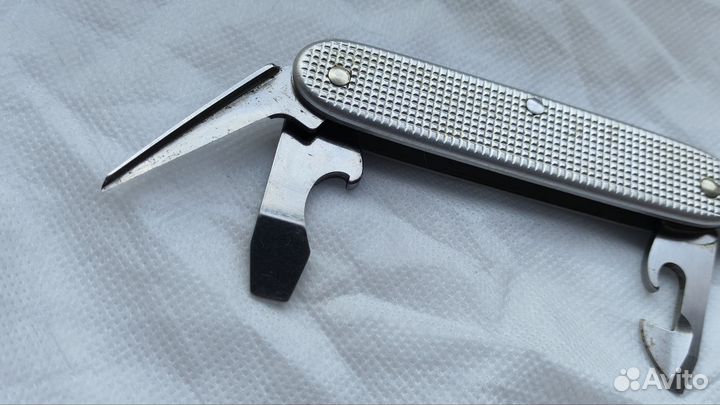 Коллекционный редкий арм. нож Wenger 1993г