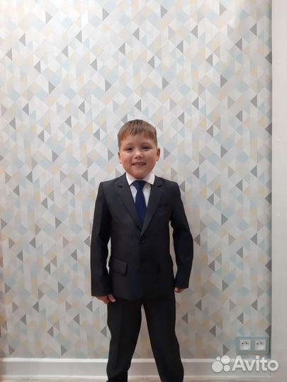 Школьная форма для первого класса