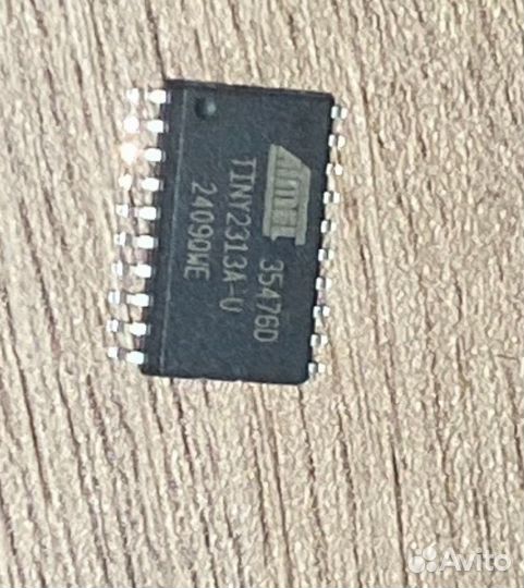 Микроконтроллер 8 бит attiny2313a-su