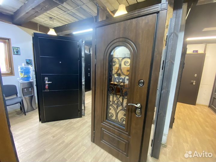 Металлическая входная дверь