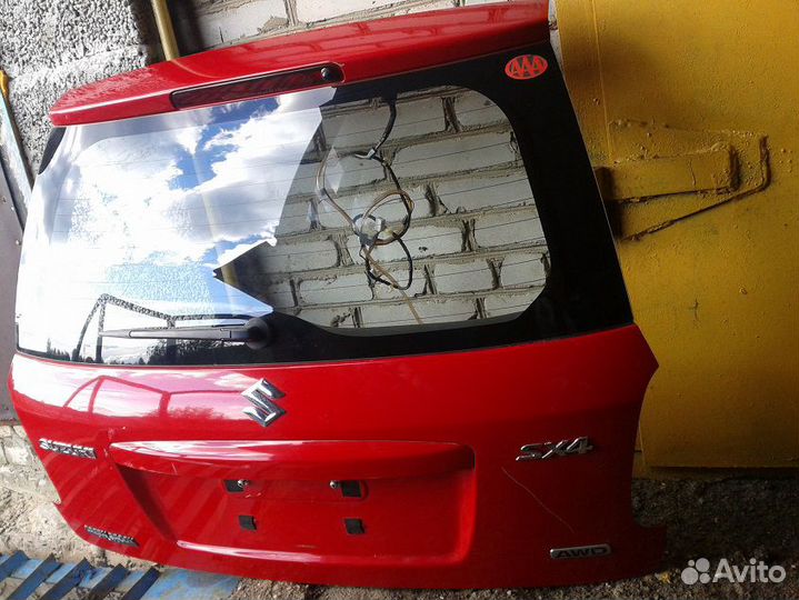 Suzuki Sx4 крышка багажника хэтч красная 2006-2013