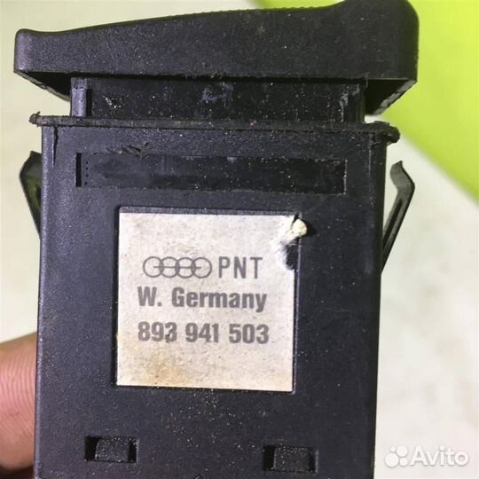 Кнопка обогрева заднего стекла Ауди 80 90 Б3