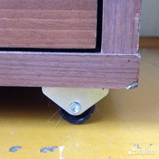 Тумба выкатная