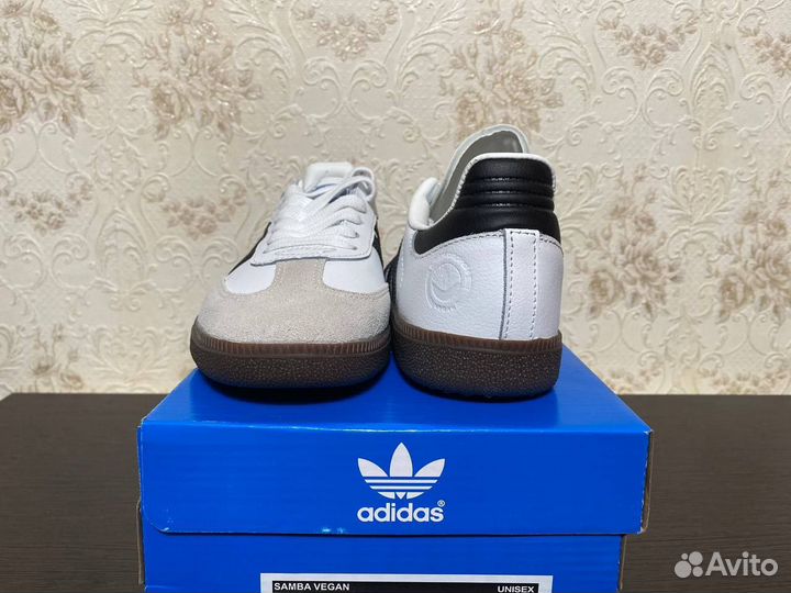 Кроссовки Adidas Wmns Samba OG 'White Black Gum'