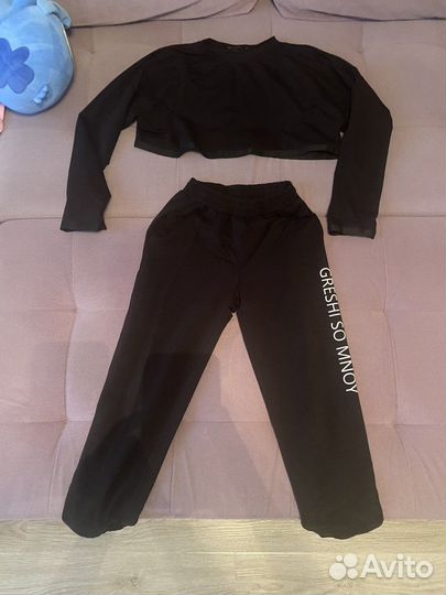 Костюм спортивный