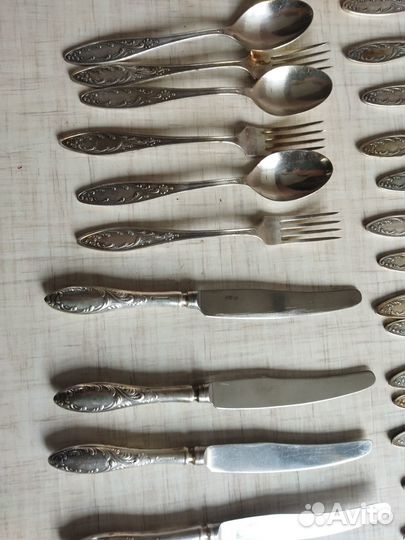 Столовый набор ложки,вилки и ножи мельхиор
