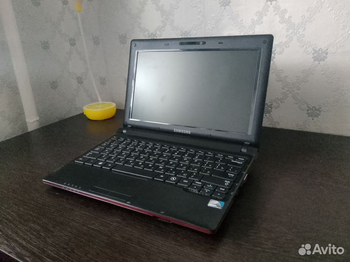 Нетбук Samsung N100