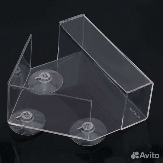 Кормушка для птиц на окно