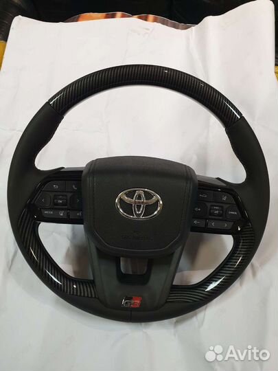 Руль на Toyota Land Cruiser стиль LC 300