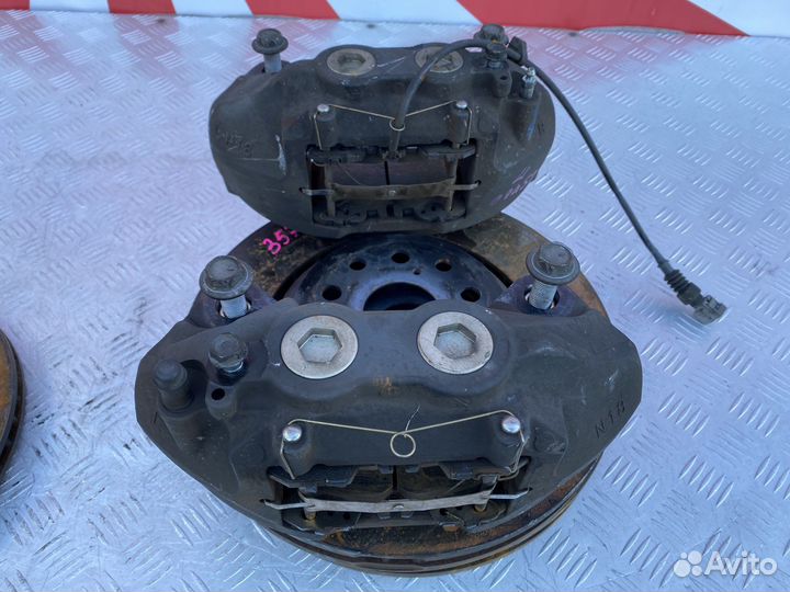 Комплек тормозов Lexus LS460 USF40