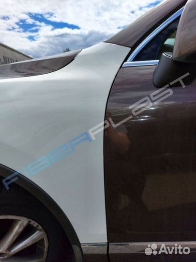 Крыло переднее Volkswagen Touareg 2 (2010–2018)