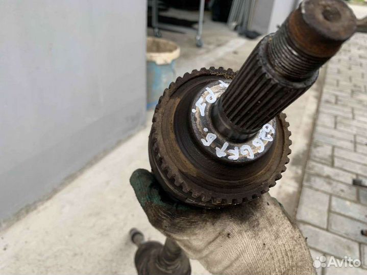 Полуось передняя правая (приводной вал, шрус) Mazd