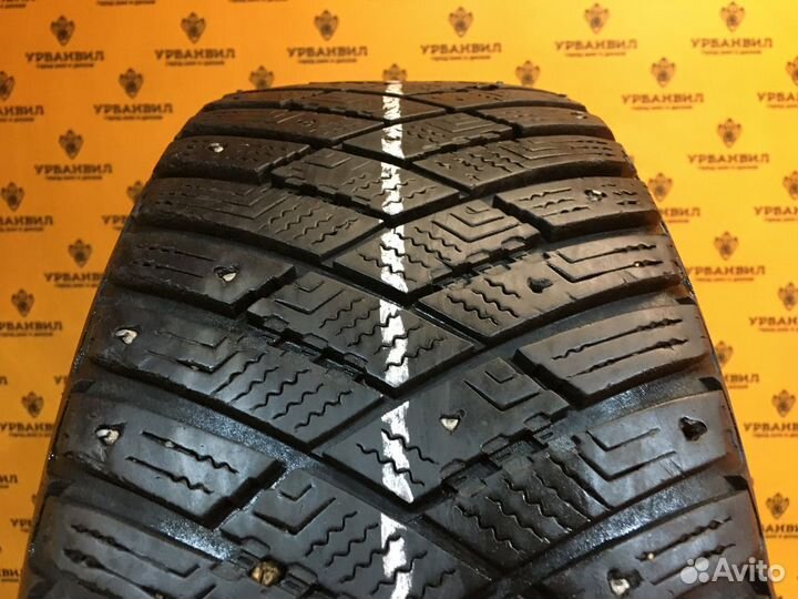 Goodyear Ultragrip Ice Arctic 215/60 R16 99T