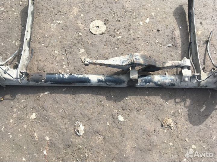 Балка задняя Nissan Almera N16