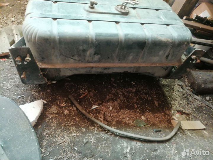 Топливный бак