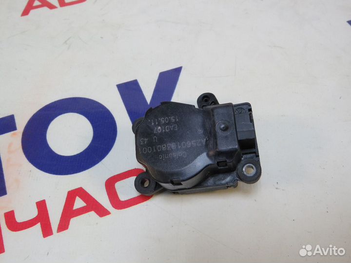 Привод заслонок отопителя renault megane BZ03, BZ0B, DZ0D, DZ0G, KZ1G, KZ0D