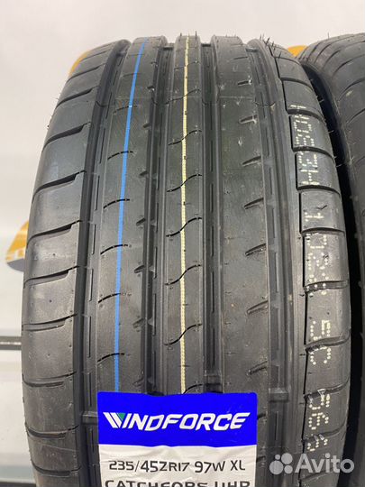 Windforce Catchfors UHP 235/45 R17 96W