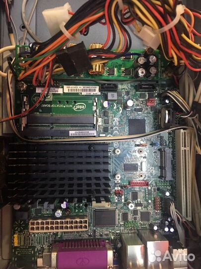 Материнская плата Intel D2700MUD