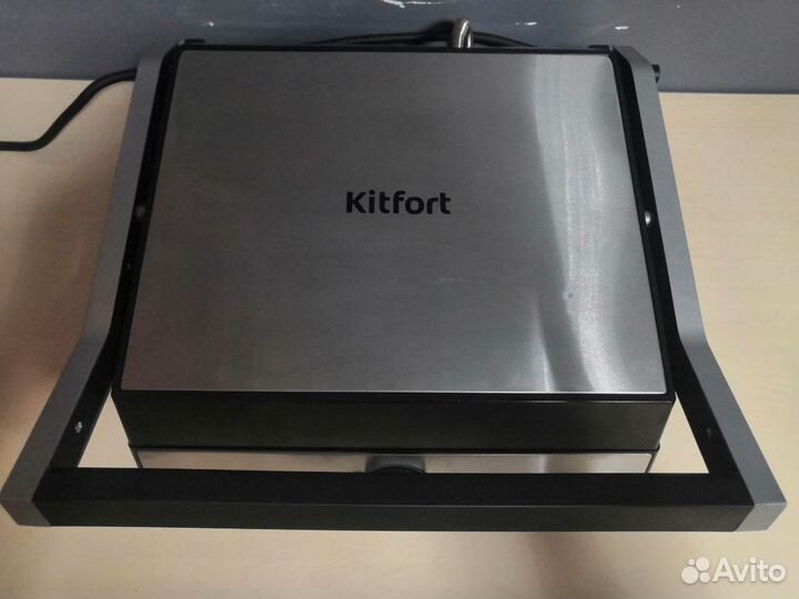 Гриль Kitfort KT-1653 2000 Вт