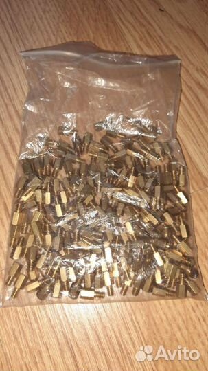 Стойки крепления материнской платы