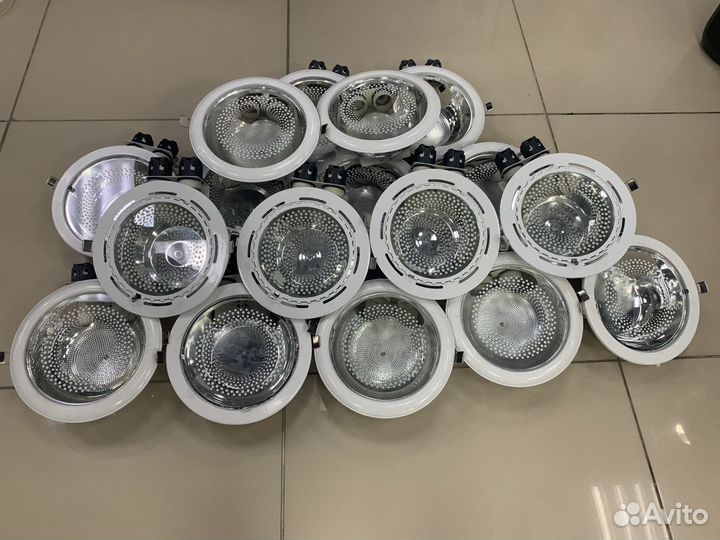 Светильник потолочный точечный