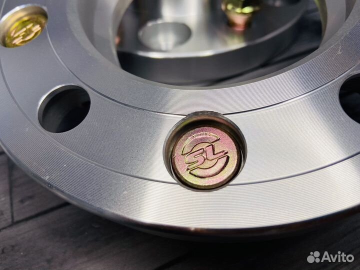 Проставки на ниву 5х139.7 98.5 со шпильками