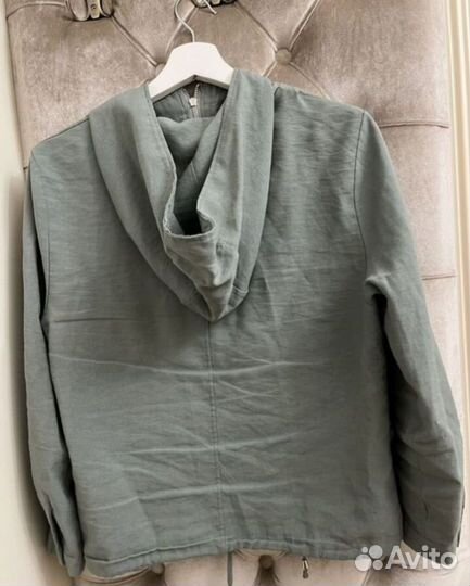 Куртка женская ветровка