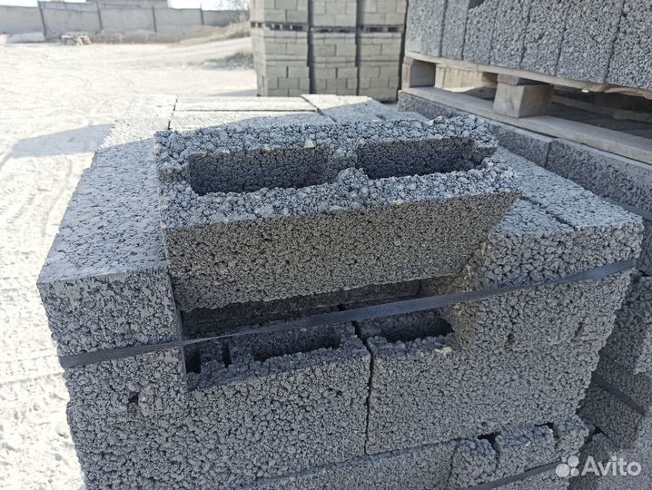 Блок стеновой вибропрессованный