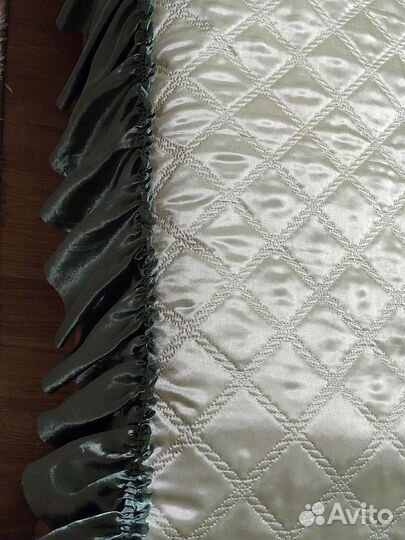 Покрывало на кровать до 1.2м. ширины