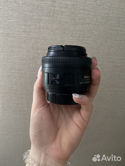 Nikon 35mm F/1.8G Af-S Dx Nikkor