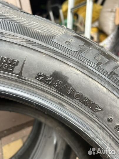 Bridgestone Blizzak Revo GZ 225/60 R17 99S