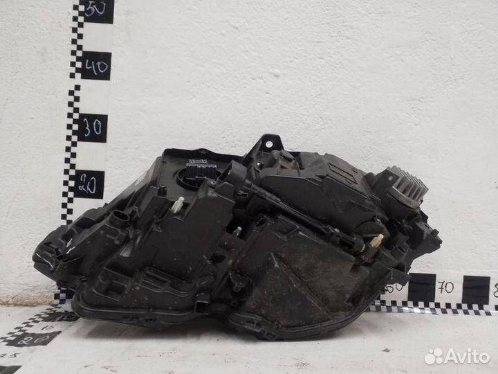 Фара правая Volvo S90