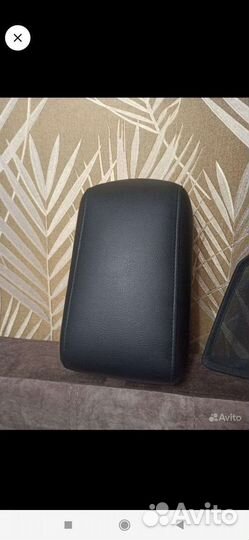 Подлокотник для Ниссан х-трэил т-31