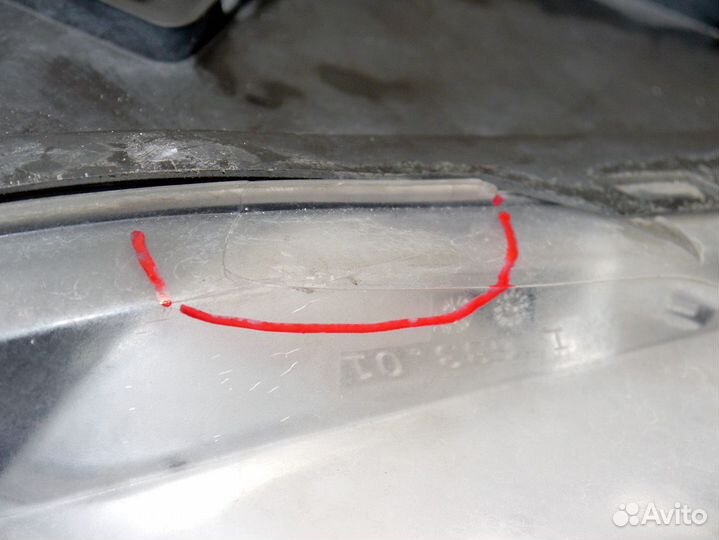 Фара левая ксенон Вольво XC70.V70.S80 дефект