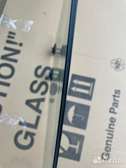 Стекло двери передней левой Mazda 6