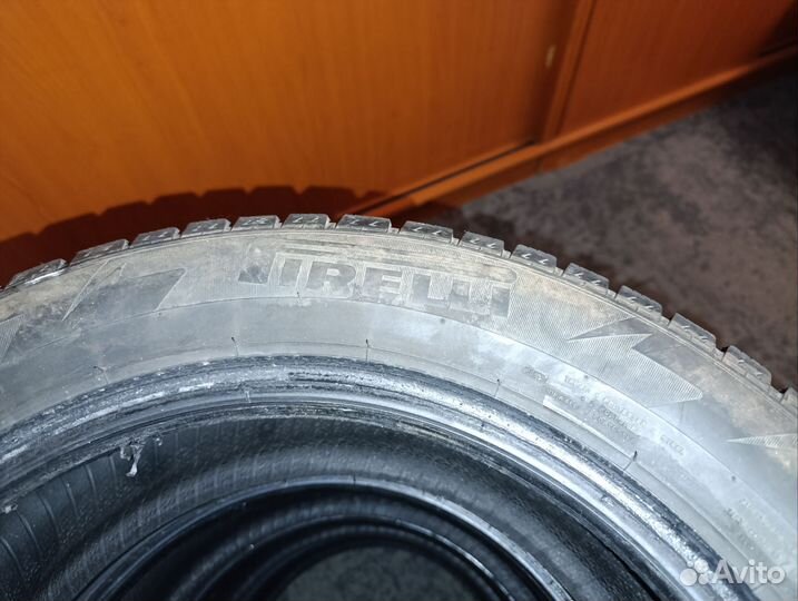 Pirelli P Zero Corsa System 205/55 R16