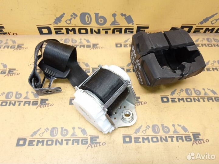 Ремень безопасности задний правый VW Passat B6 B7